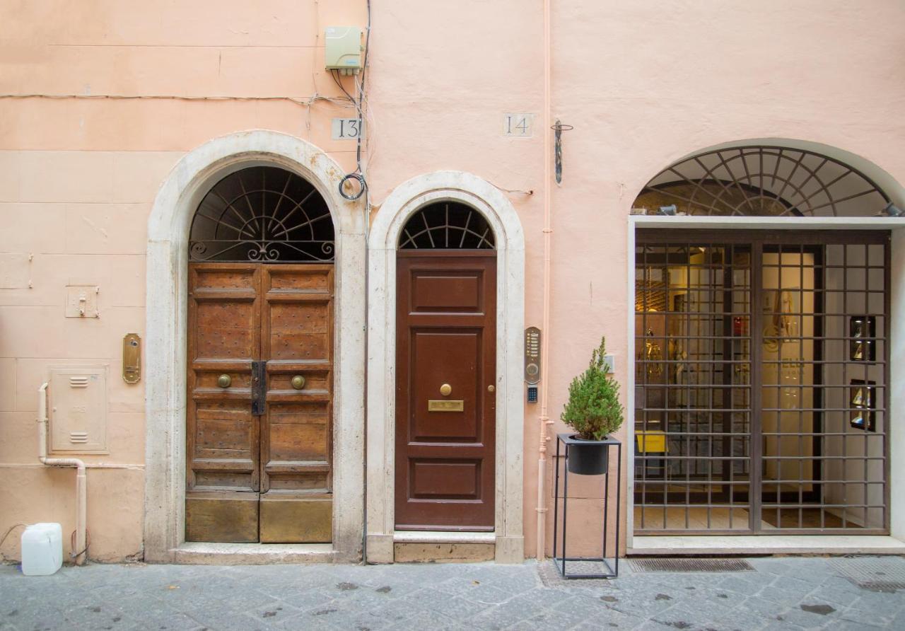 Sweet Home Laurina, Rome